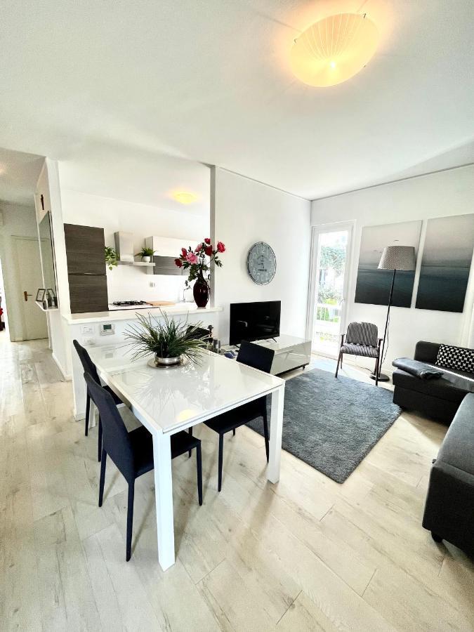 Your Familyapartment In ซีร์มิโอเน ภายนอก รูปภาพ