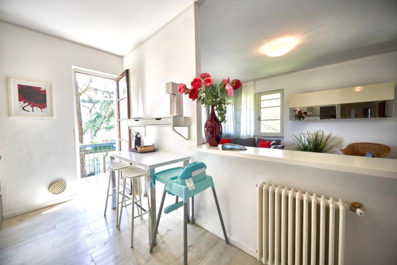 Your Familyapartment In ซีร์มิโอเน ภายนอก รูปภาพ